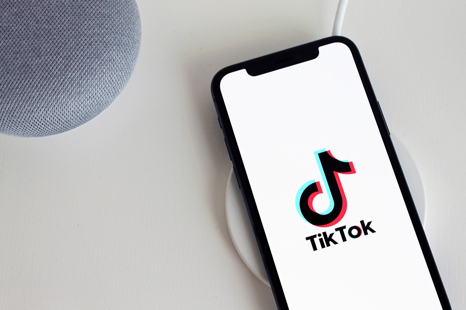 TikTok surpasse Google et Facebook en tant que domaine Web le plus populaire au monde